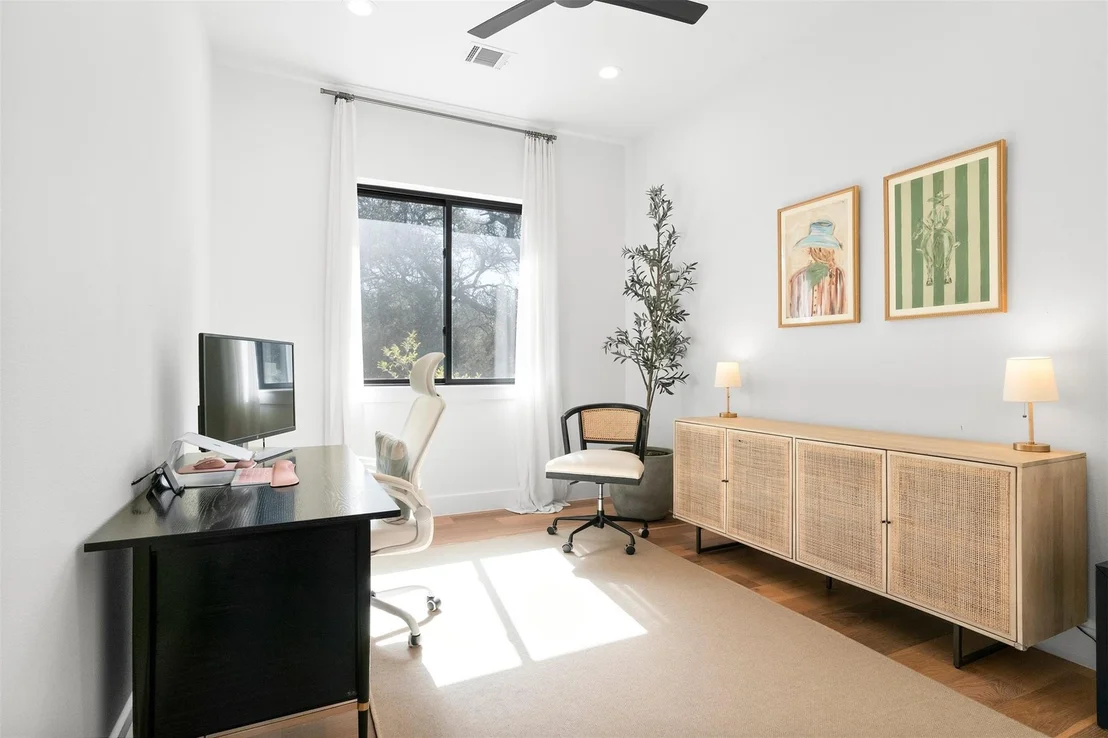 Photo of 336 Mae PT