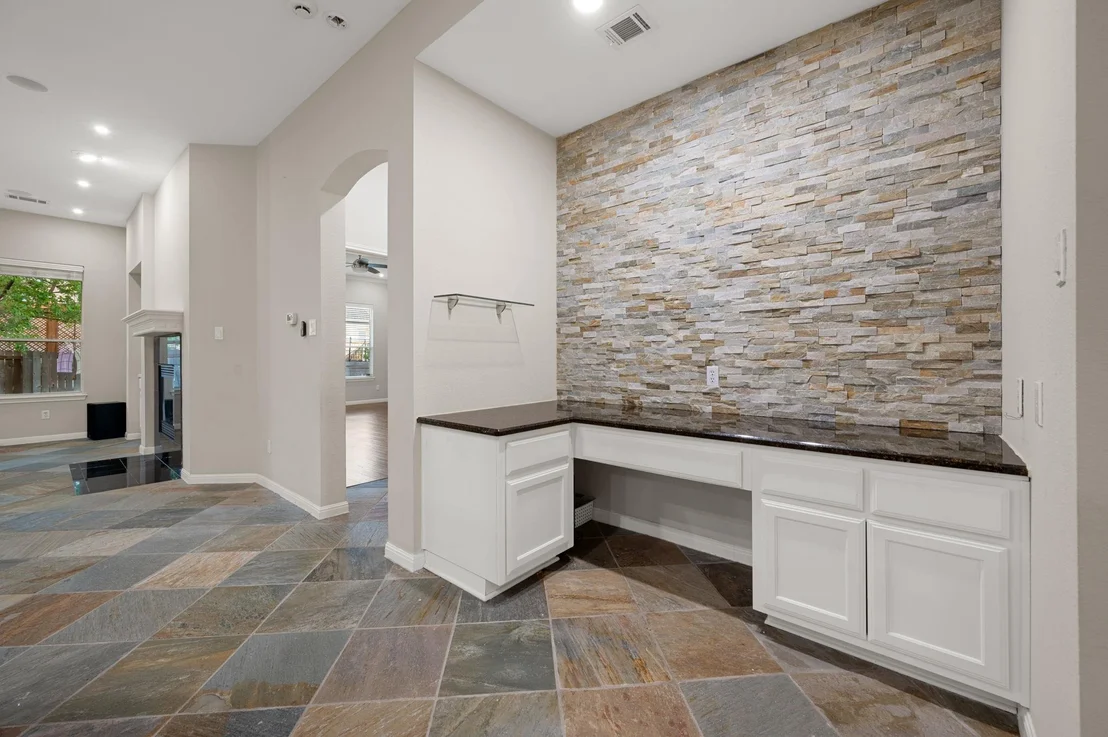 Photo of 1008 Walsh Hill TRL