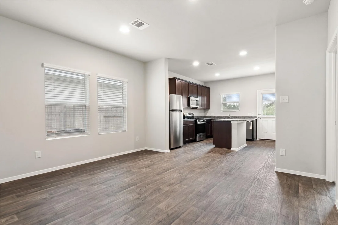 Photo of 129 Tall Grass DR