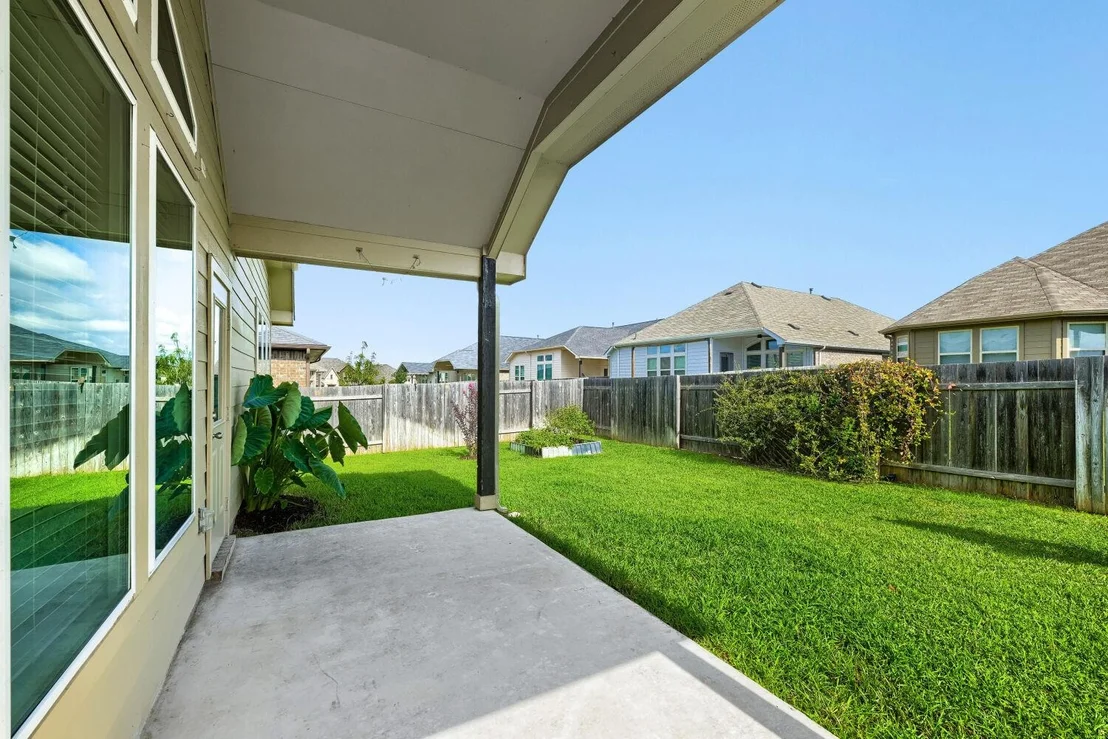 Photo of 137 Switch Bud DR