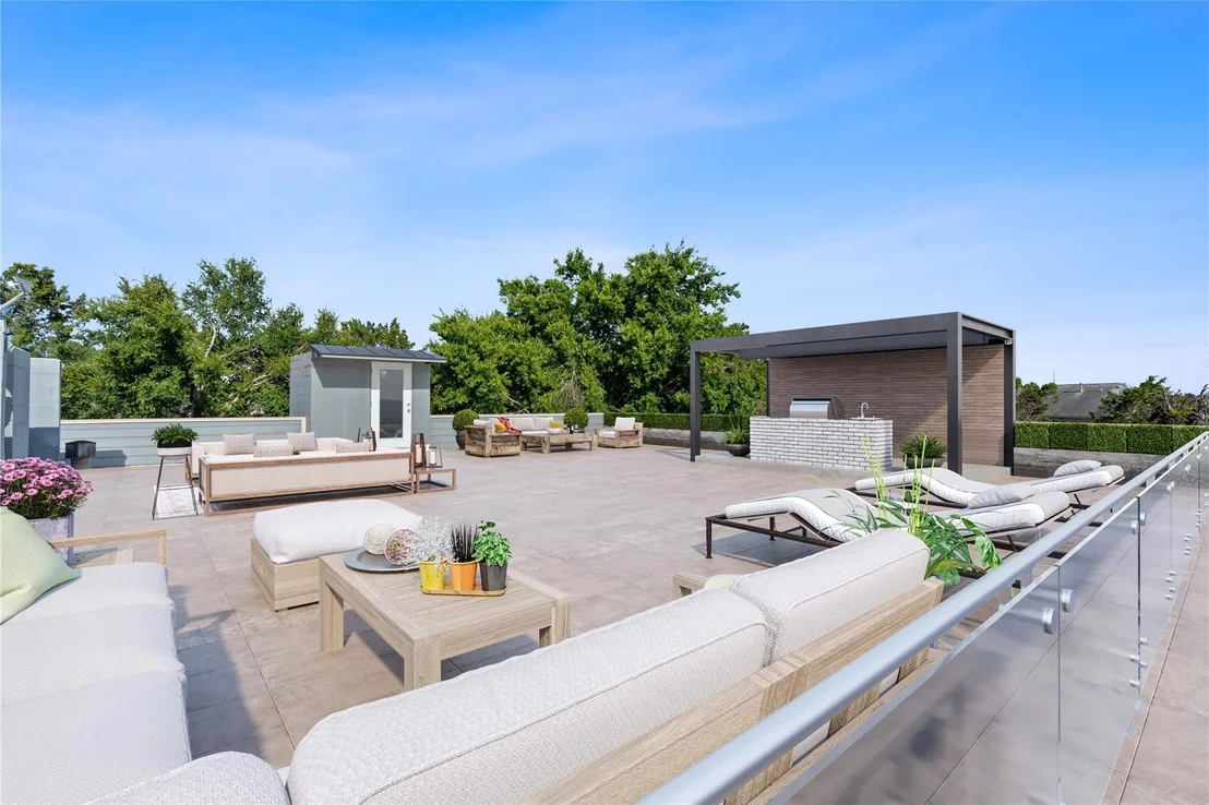 Photo of 913 Dartmoor DR