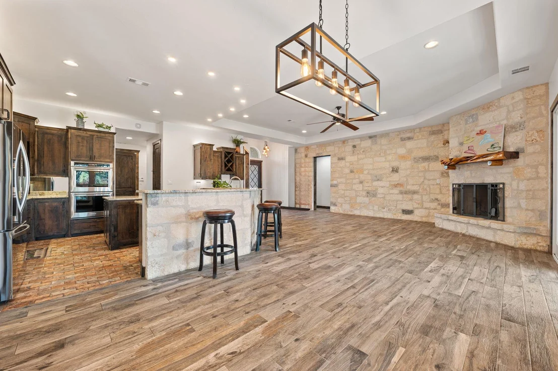 Photo of 303 Emerald WAY