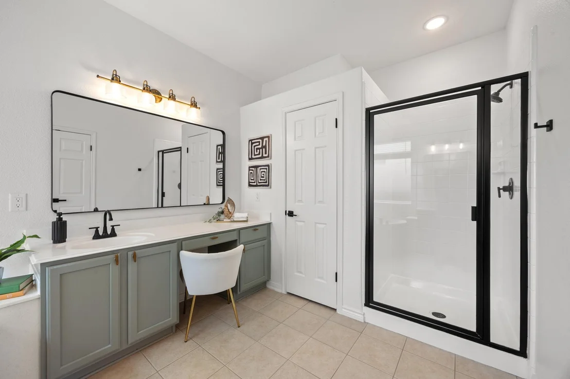 Photo of 1245 Lacey Oak LOOP