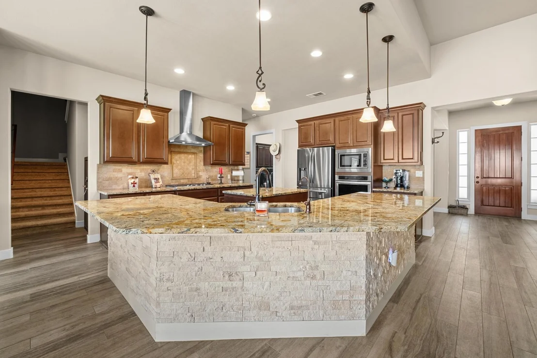 Photo of 337 Golden Eagle LN