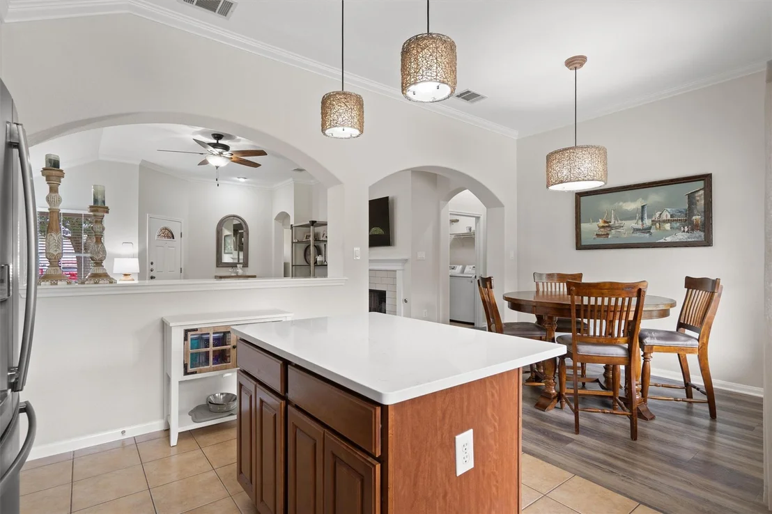 Photo of 332 Hidden Brook LN