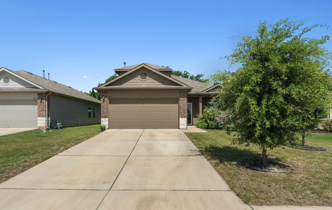 Photo of 315 Cibolo Creek DR