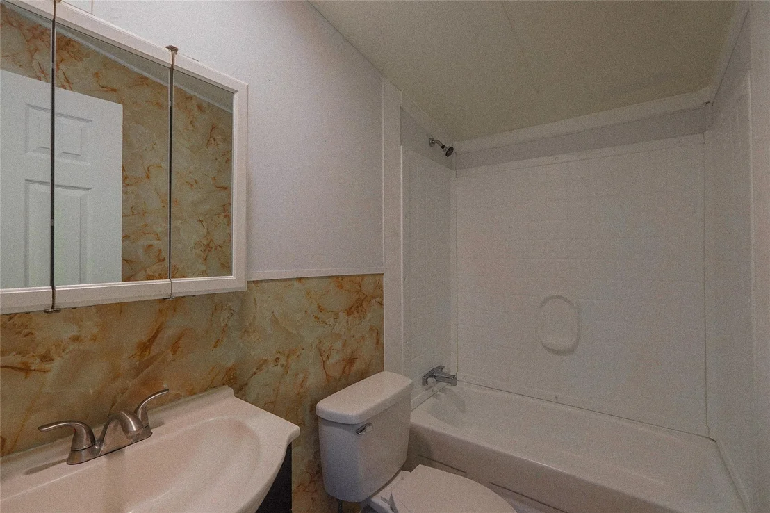 Photo of 155 5th ST