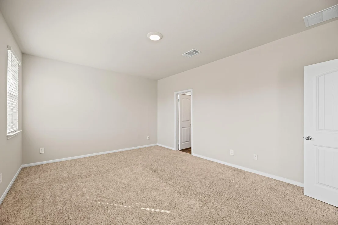 Photo of 142 Solitude DR