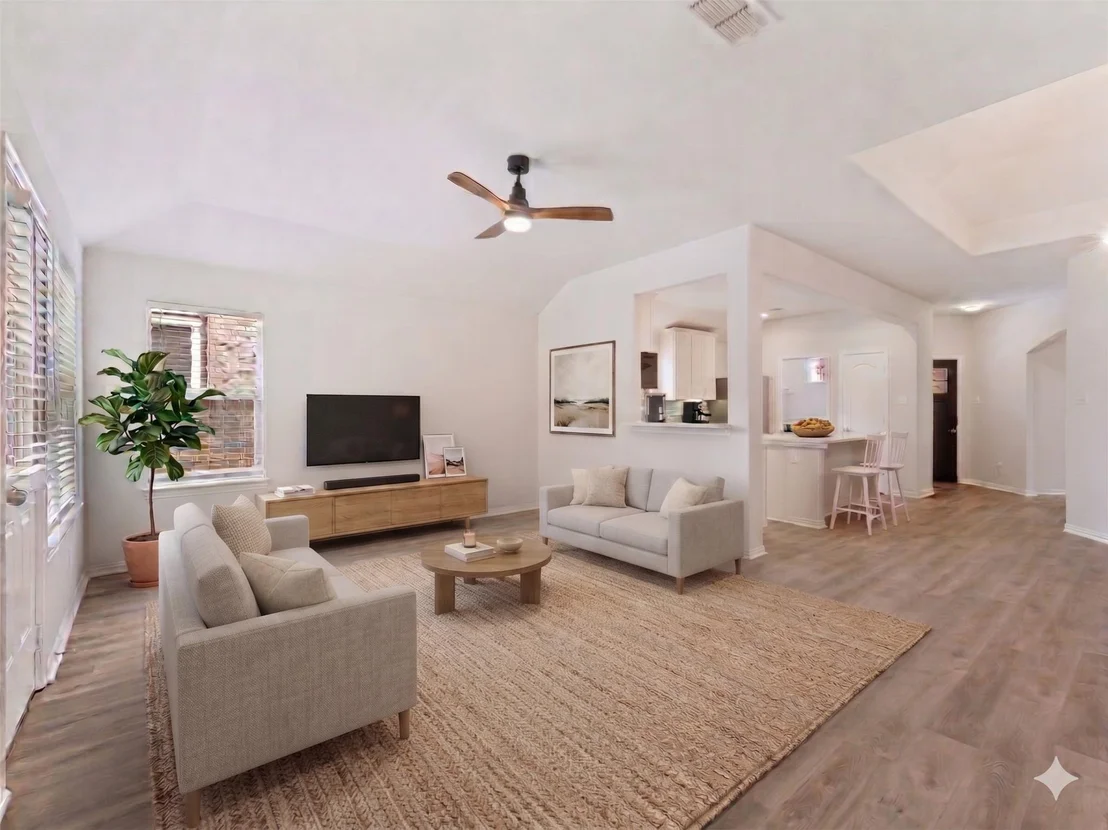 Photo of 232 Strawberry Blonde DR