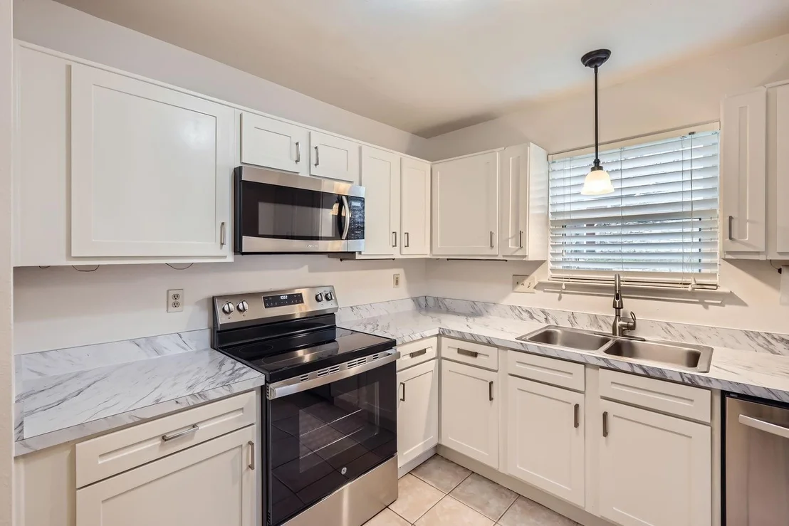 Photo of 1714 Timber Ridge RD