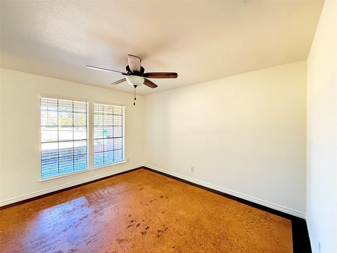 Photo of 2111 Chinaberry CIR
