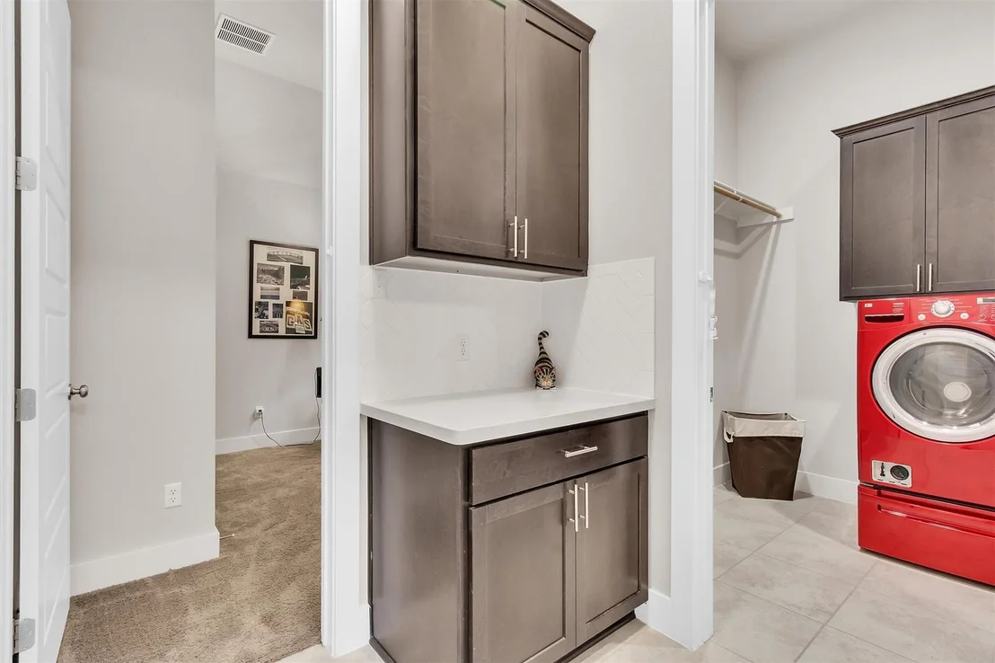 Photo of 321 Millard ST