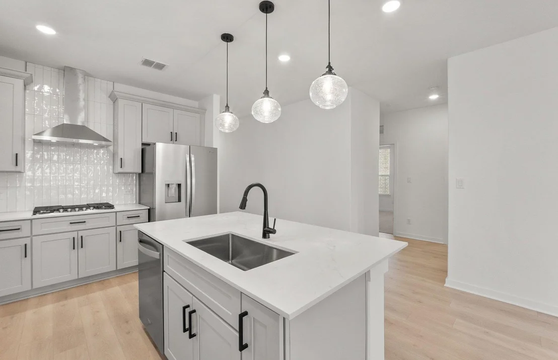 Photo of 596 Rubber Tree WAY