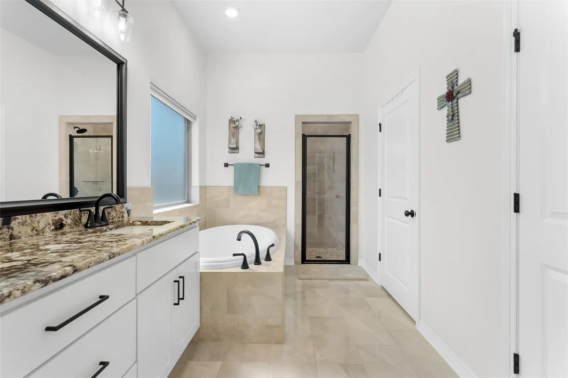 Photo of 812 Eagle Crest CV