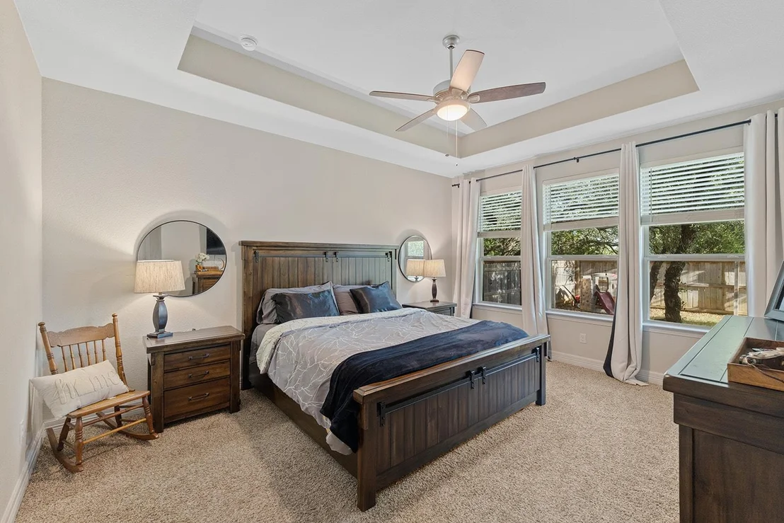 Photo of 812 Heartleaf DR