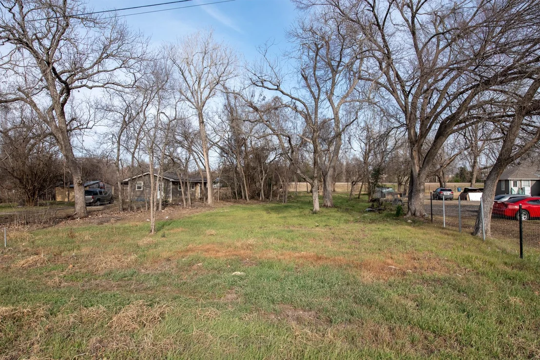 Photo of 418 S Avenue D Ave