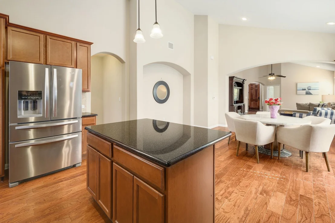 Photo of 16213 Cantania CV