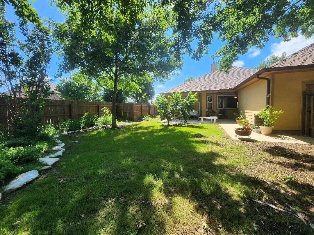 Photo of 402 Village Commons BLVD