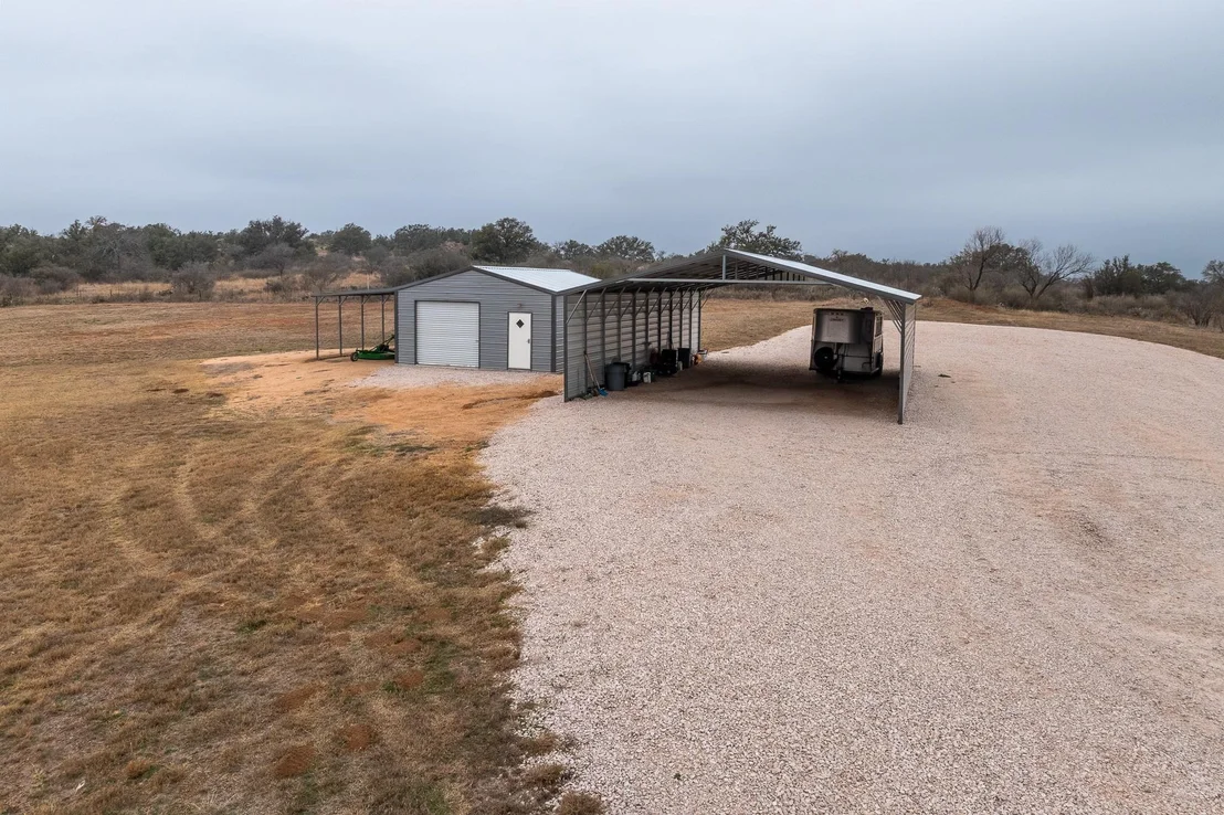 Photo of 2340 E State Highway 71