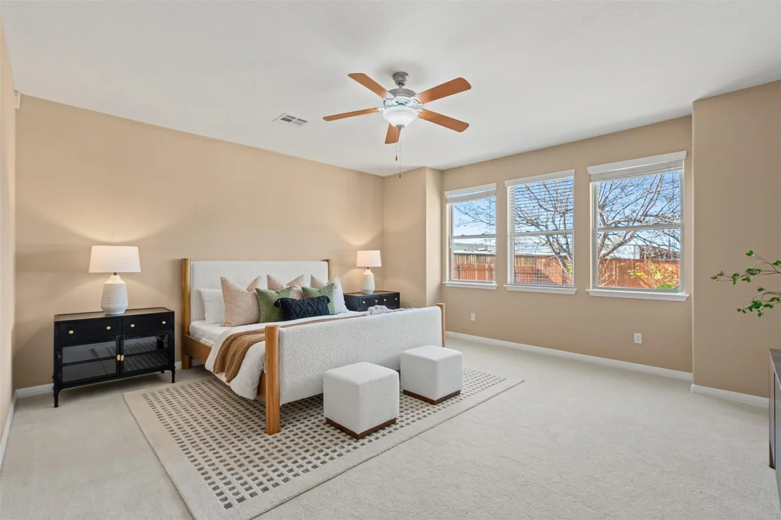 Photo of 401 Silver TRL