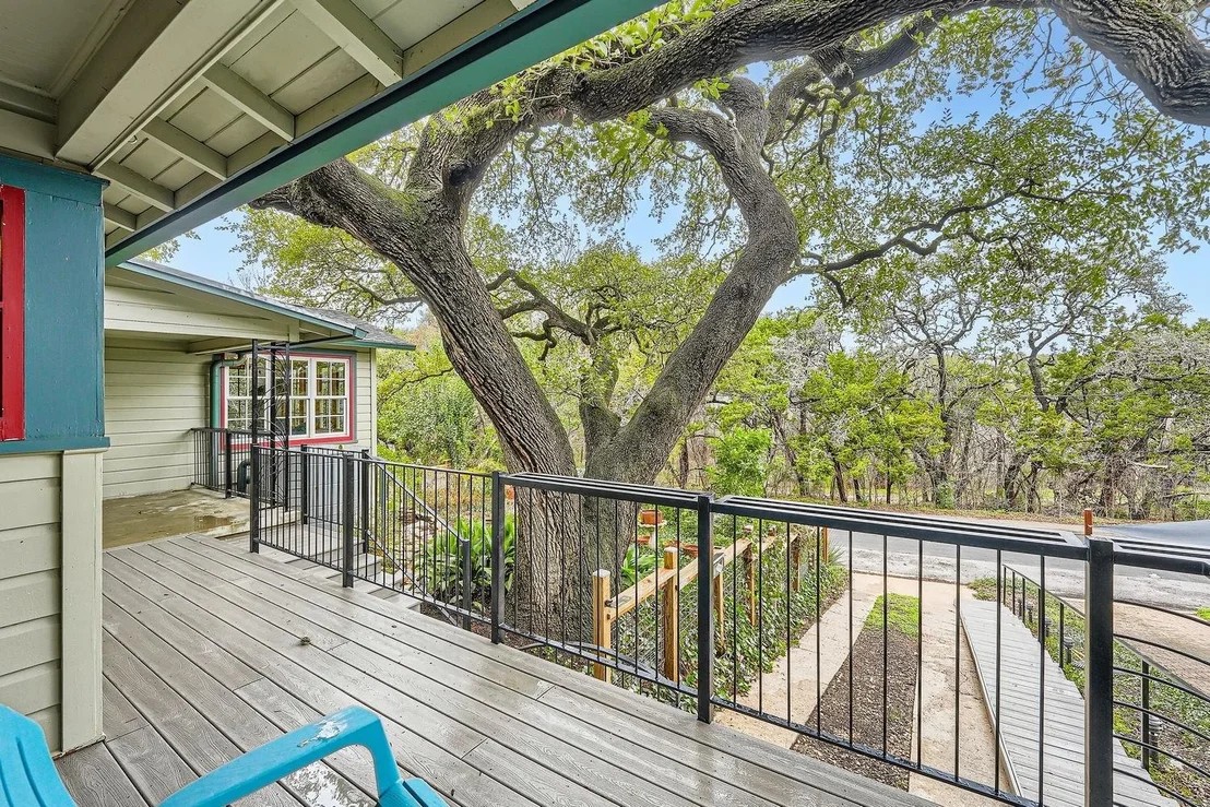 Photo of 1807 Alameda DR