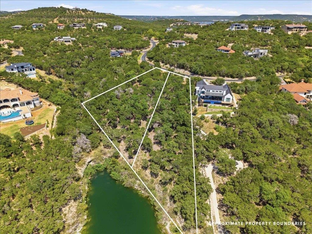 Photo of 18005 Breakwater DR