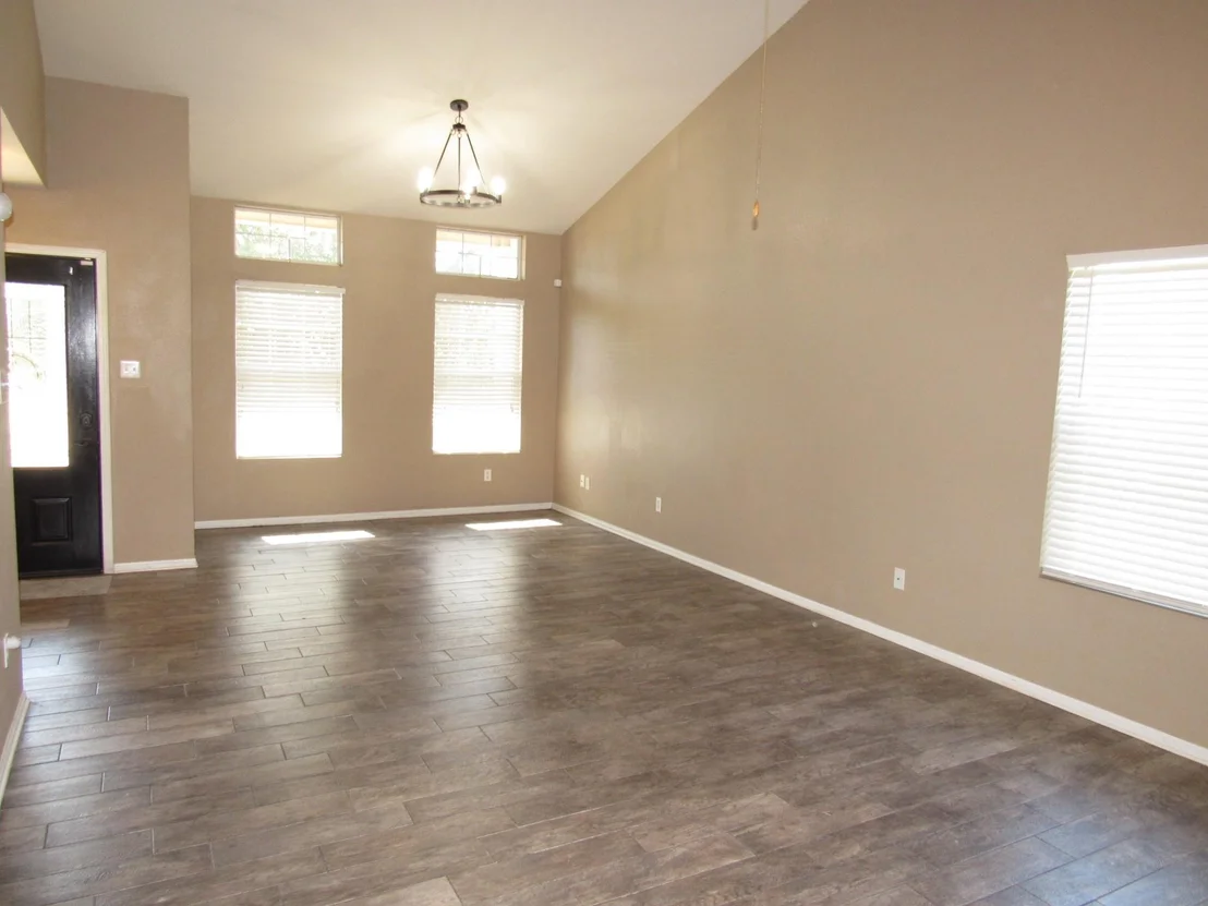 Photo of 114 Dalgoner LN