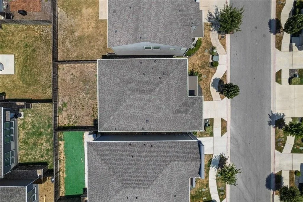 Photo of 15004 Forum Ave