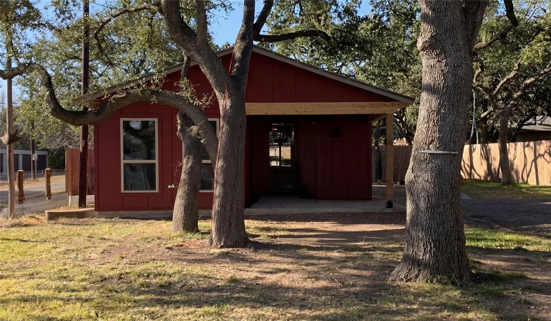 Photo of 99 Old Austin Highway