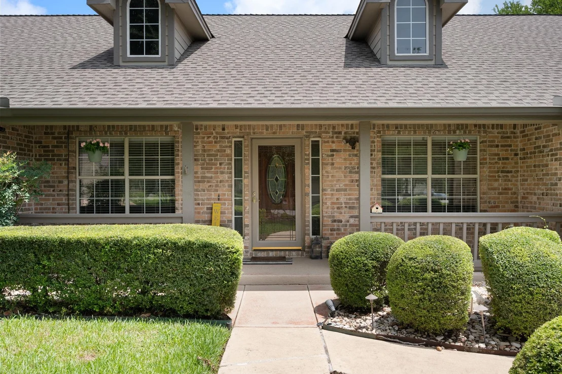 Photo of 102 Stacey LN