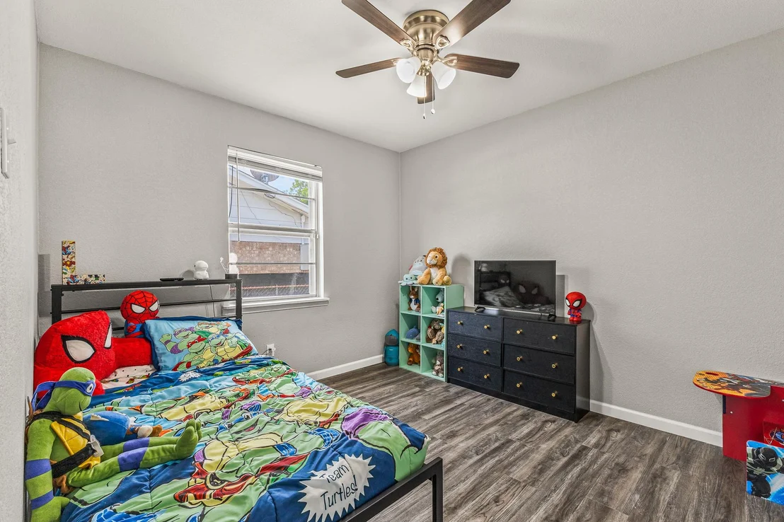Photo of 1302 Phyllis DR