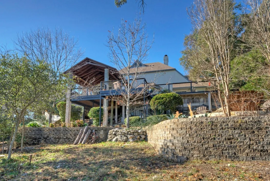 Photo of 9100 BELL MOUNTAIN DR