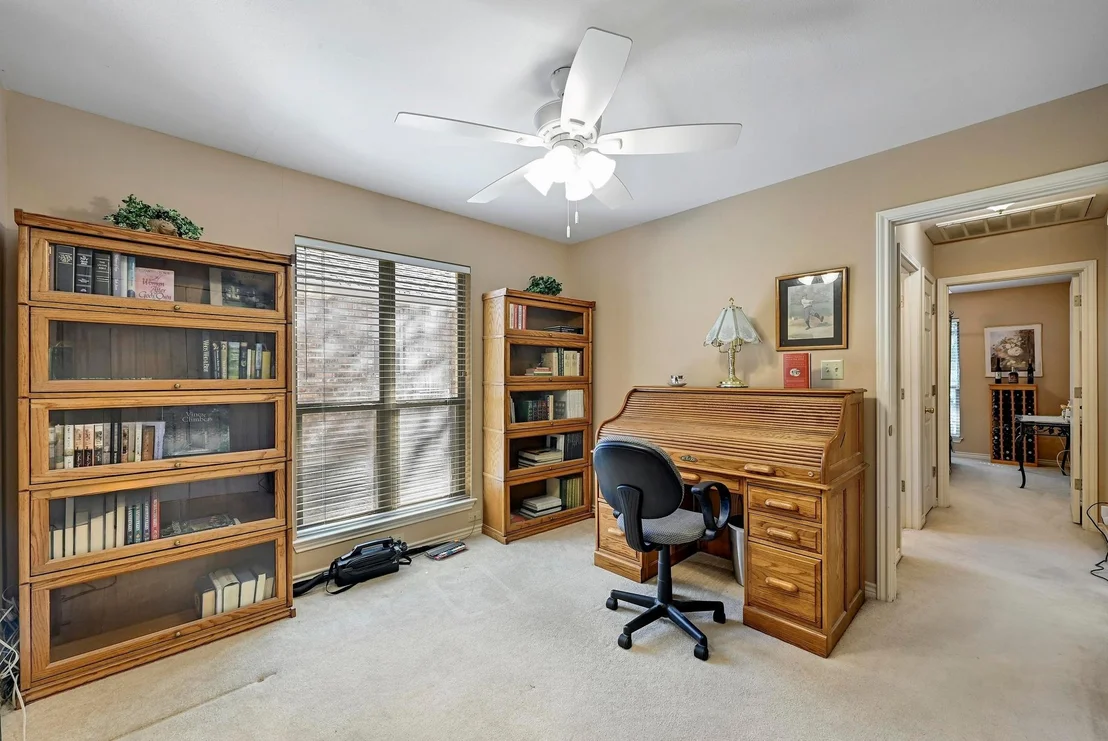 Photo of 217 Fox XING