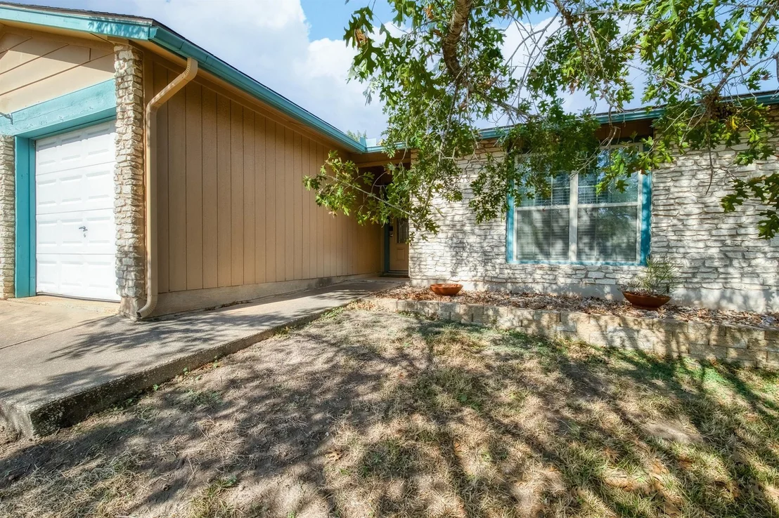 Photo of 7620 Scenic Brook DR