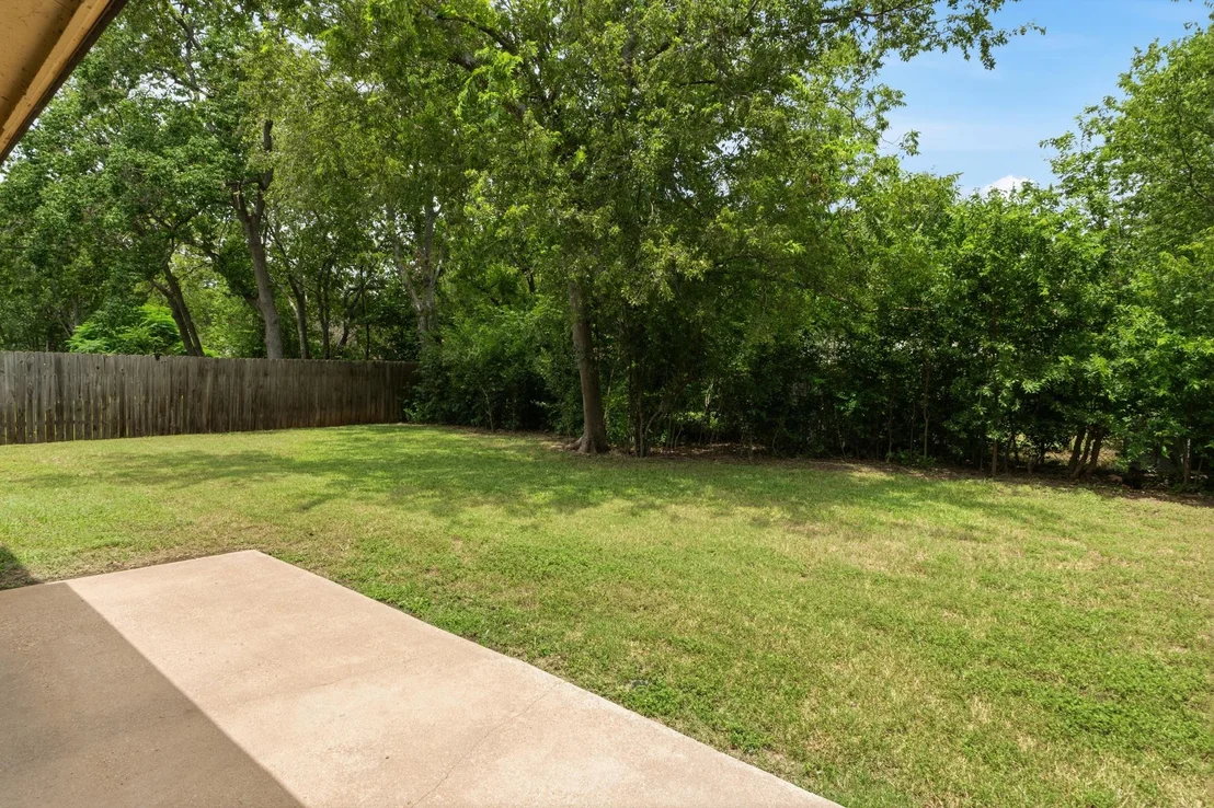 Photo of 10218 Missel Thrush DR