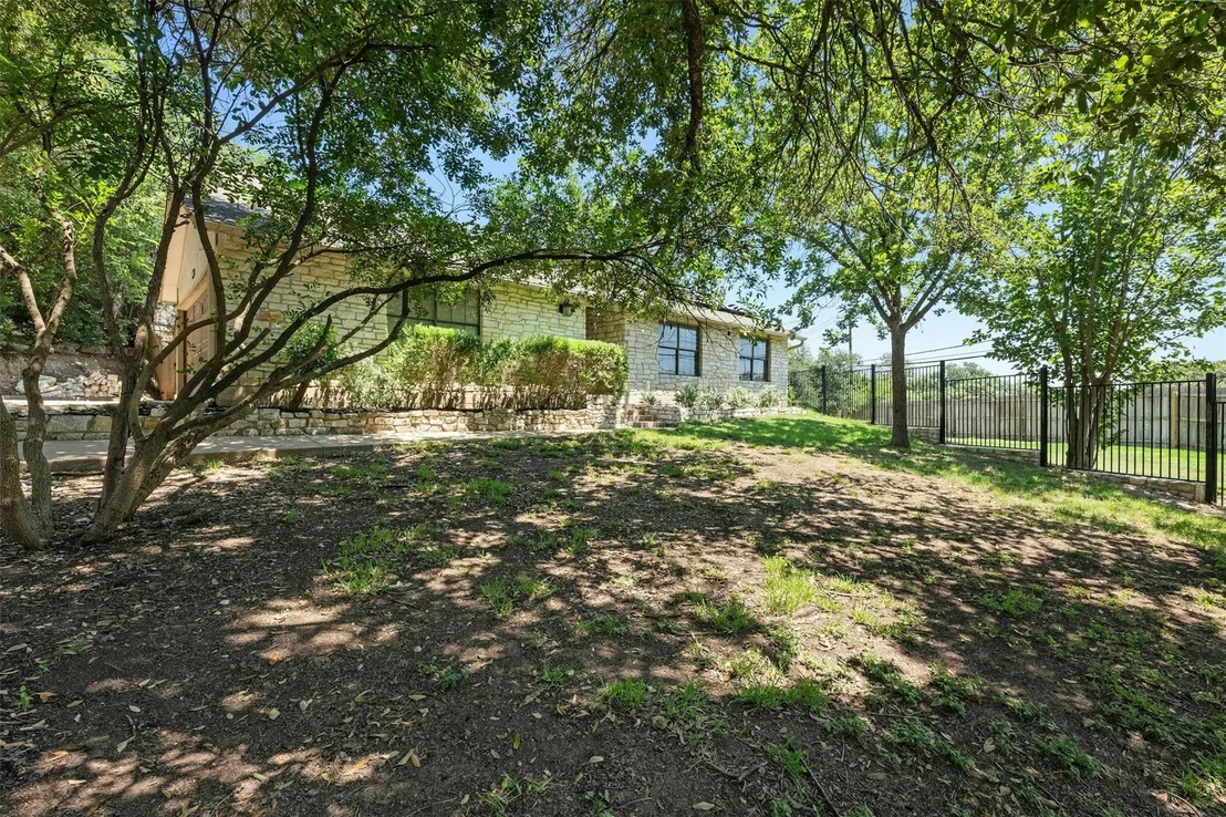 Photo of 9700 Westward DR