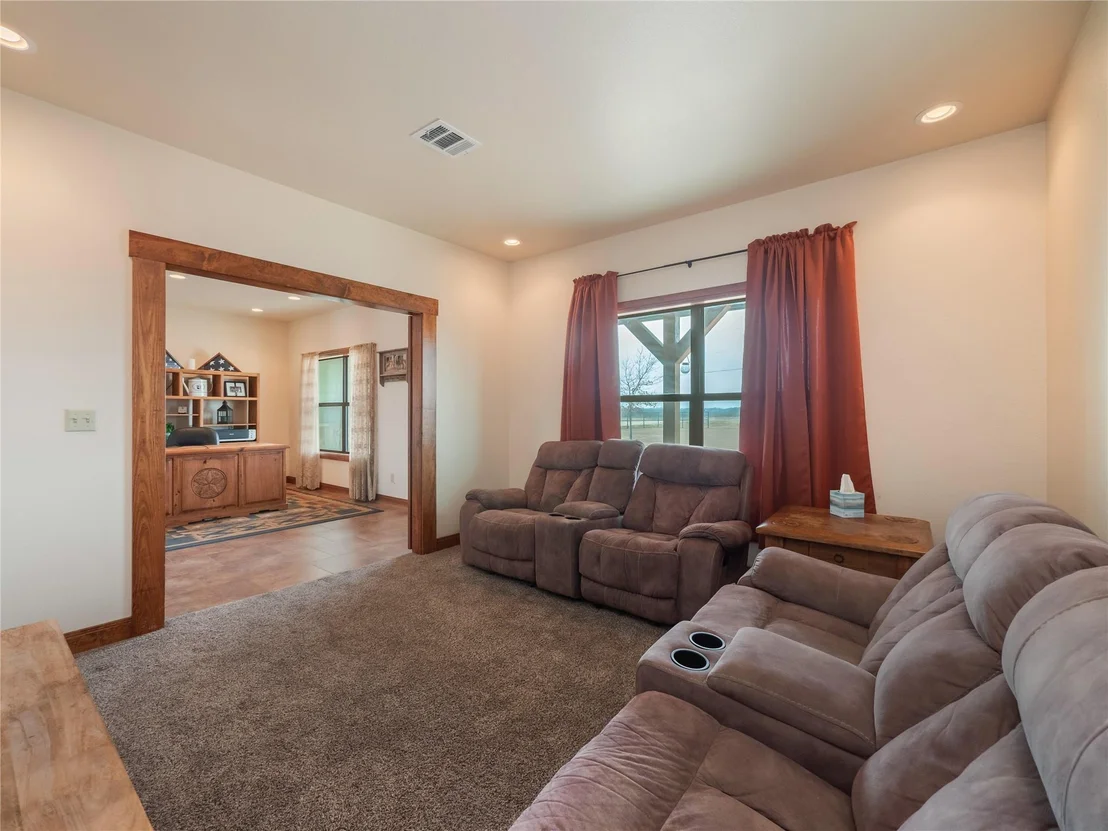 Photo of 877 County Road 455
