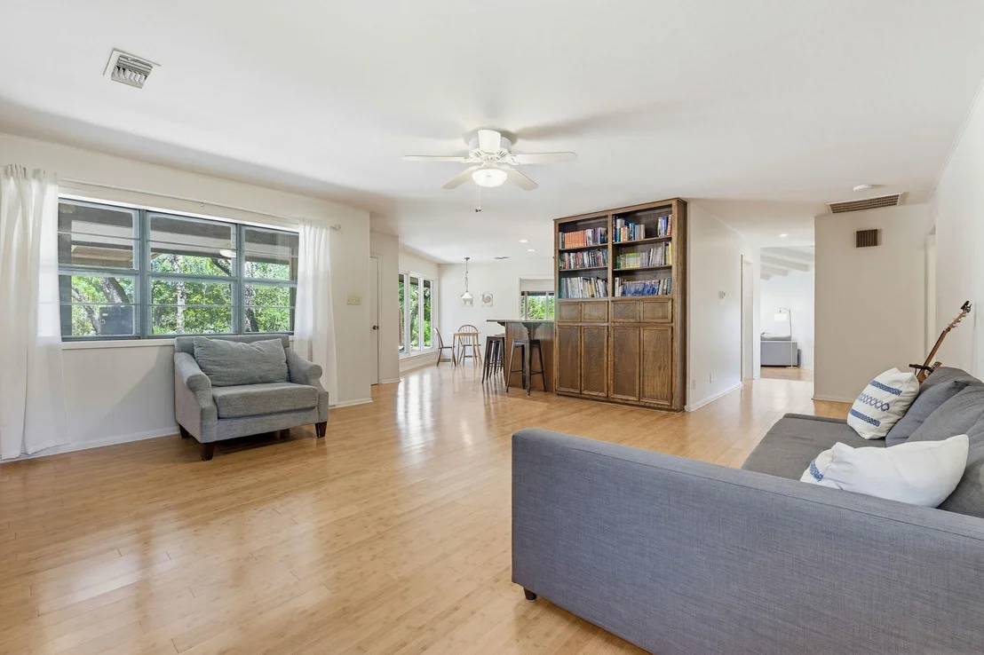Photo of 20 Sheppard LN