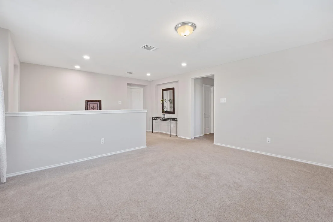 Photo of 476 Sheepshank DR