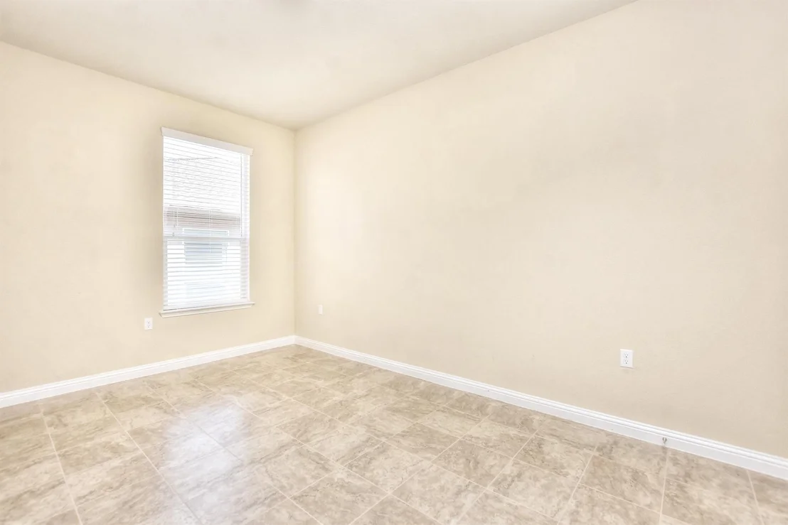 Photo of 107 Davis Mountain CIR