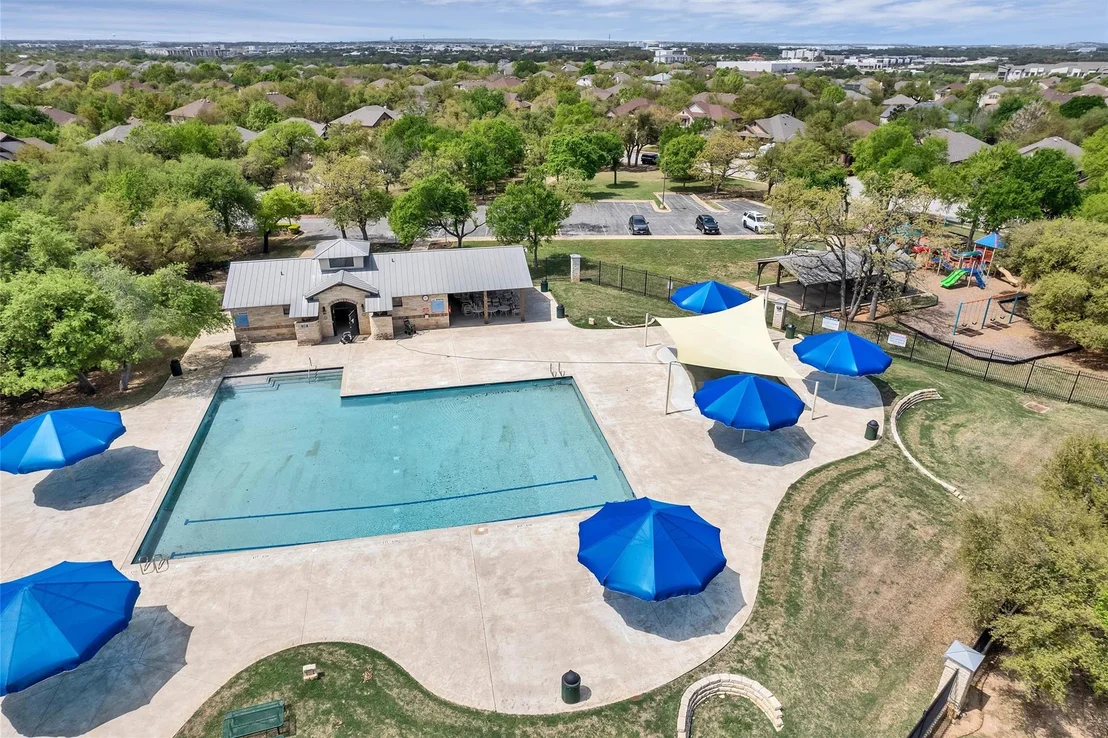 Photo of 515 Paseo Grand DR