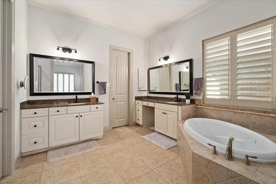 Photo of 596 Oyster Creek