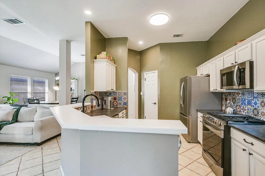 Photo of 1302 Redbud LN