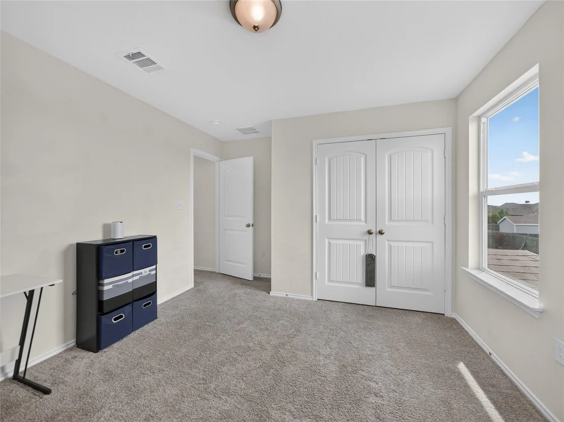 Photo of 1604 Foxglove DR
