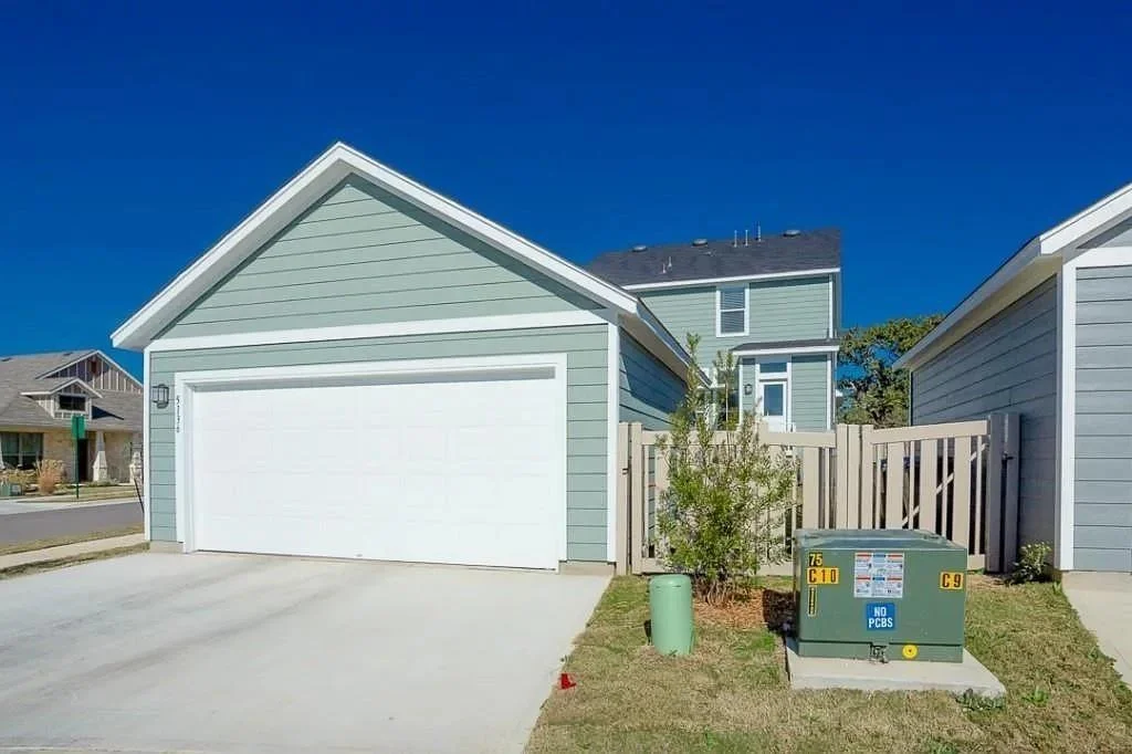 Photo of 5136 Hellman