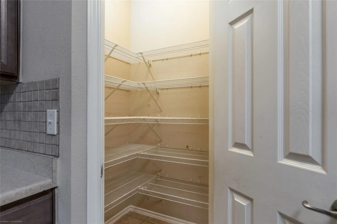 Photo of 103 Ashwood N