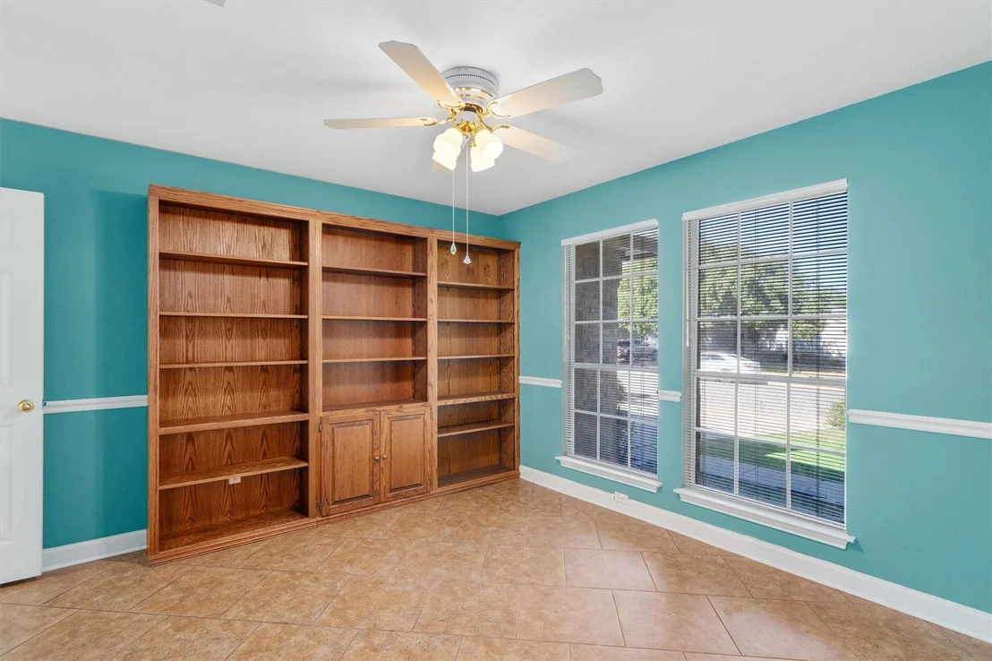 Photo of 1007 Leah LN