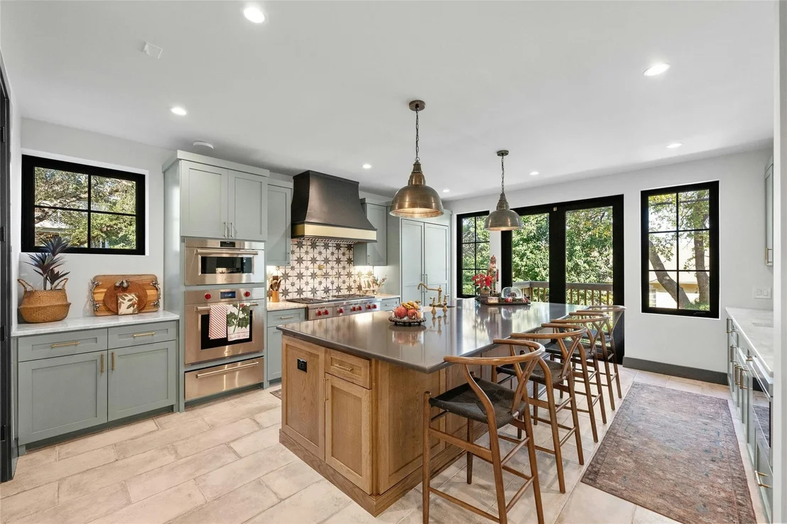 Photo of 2801 Hubbard CIR