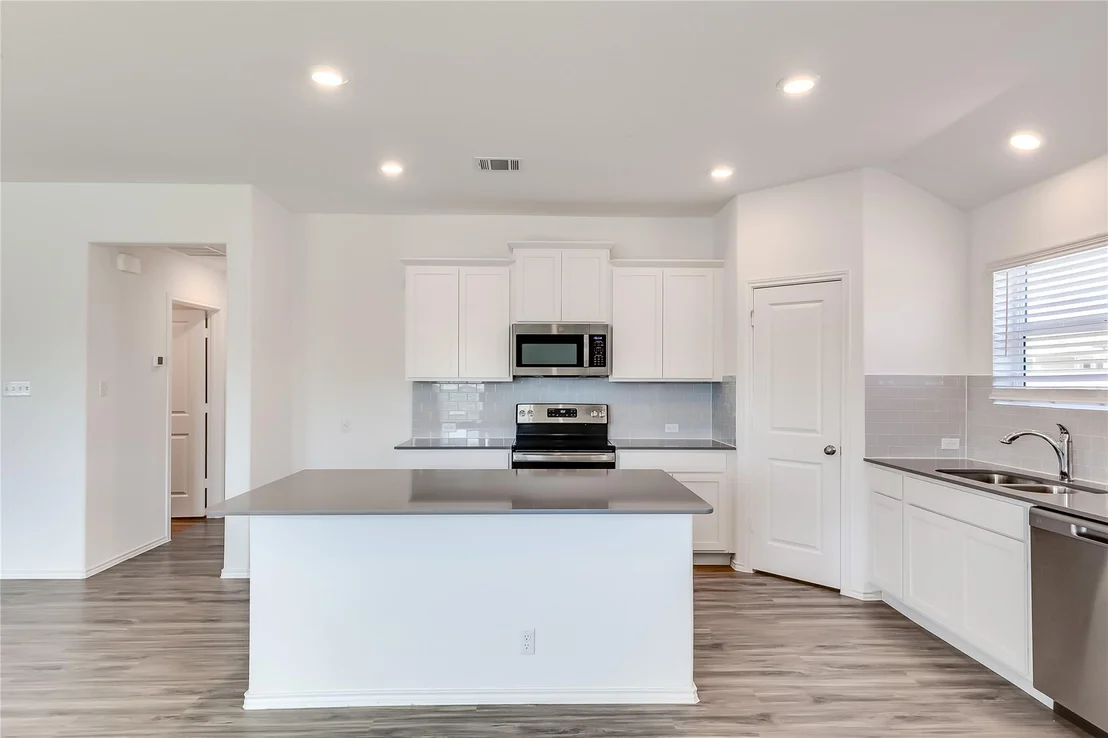 Photo of 609 Bluejack WAY