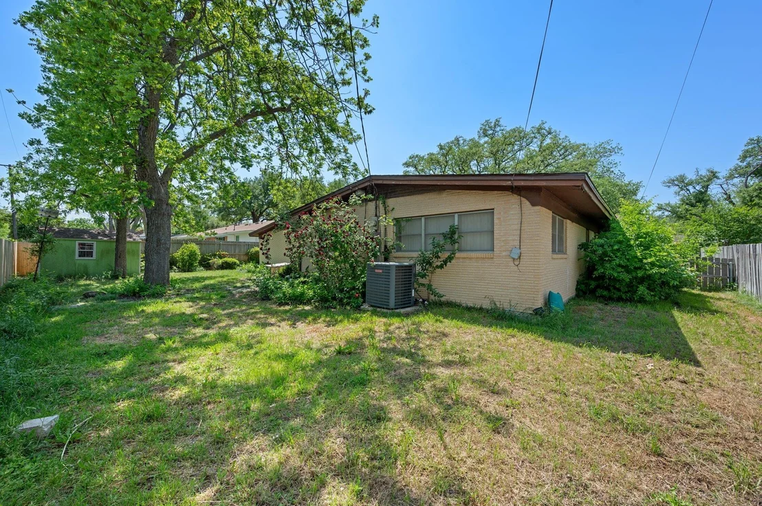 Photo of 2605 N 13th ST
